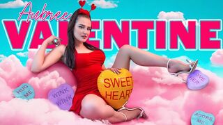 Aubree Valentine Screaming Fingered Pussy Spotlight