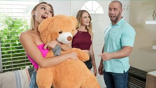 A fiery battle of brothers and sisters for the giant tail of stepbrother