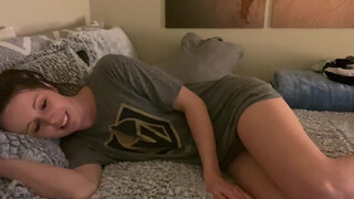 Nadia Foxx's morning masturbation