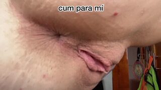 EmilyRose shows her pussy