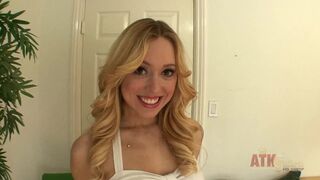 Blonde Vixen Fingers Clit Vibrator Explosive Climax