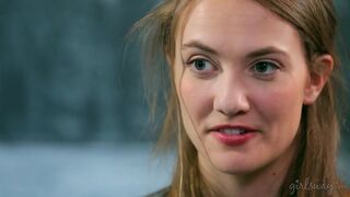 Dahlia Sky's witchcraft lesbian seduction