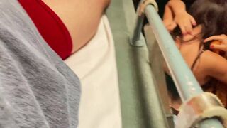 Megszurkálta a farkamat a vonaton