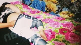 Alexandria edzője szexeli a tanítványát, nyögések és csúszós szavak felpörgetik a vágyat