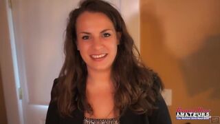 Forró MILF Lilly imádja a kemény anális élvezeteket - Új Amatőrök