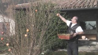 Szexi szőke tini amatőr fenék keményen baszva, aztán hatalmas farokkal spriccel a szájába