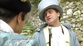 Remigio Zampa és Anthony Di Nunzio érzéki hátsó játéka az Il Marchese del Grilletto negyedik részében