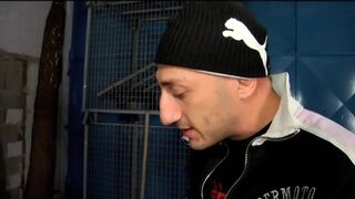 Blonde Sara Romain vad hármasban kapja meg Omar Galanti vastag farkát két lyukba egyszerre