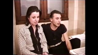 Valós olasz swinger milf a fekete farok nyalásában 4. rész